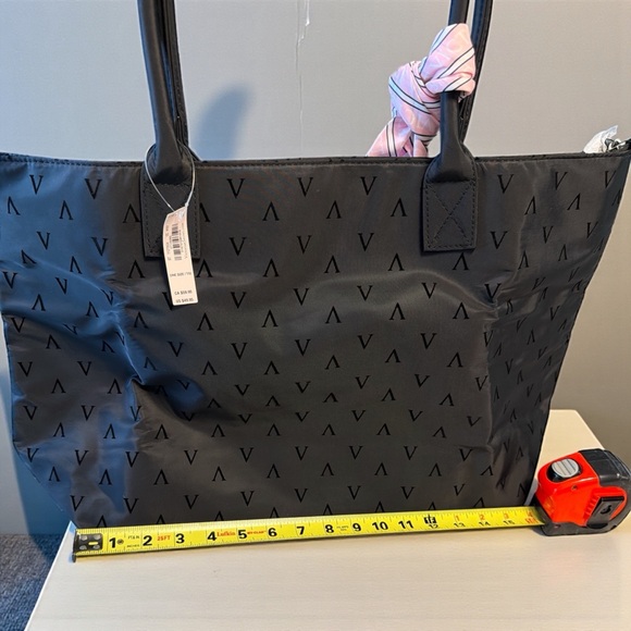 NWT Victoria's Secret Black Shoulder Bag with Pink Scarf - Picture 2 of 5